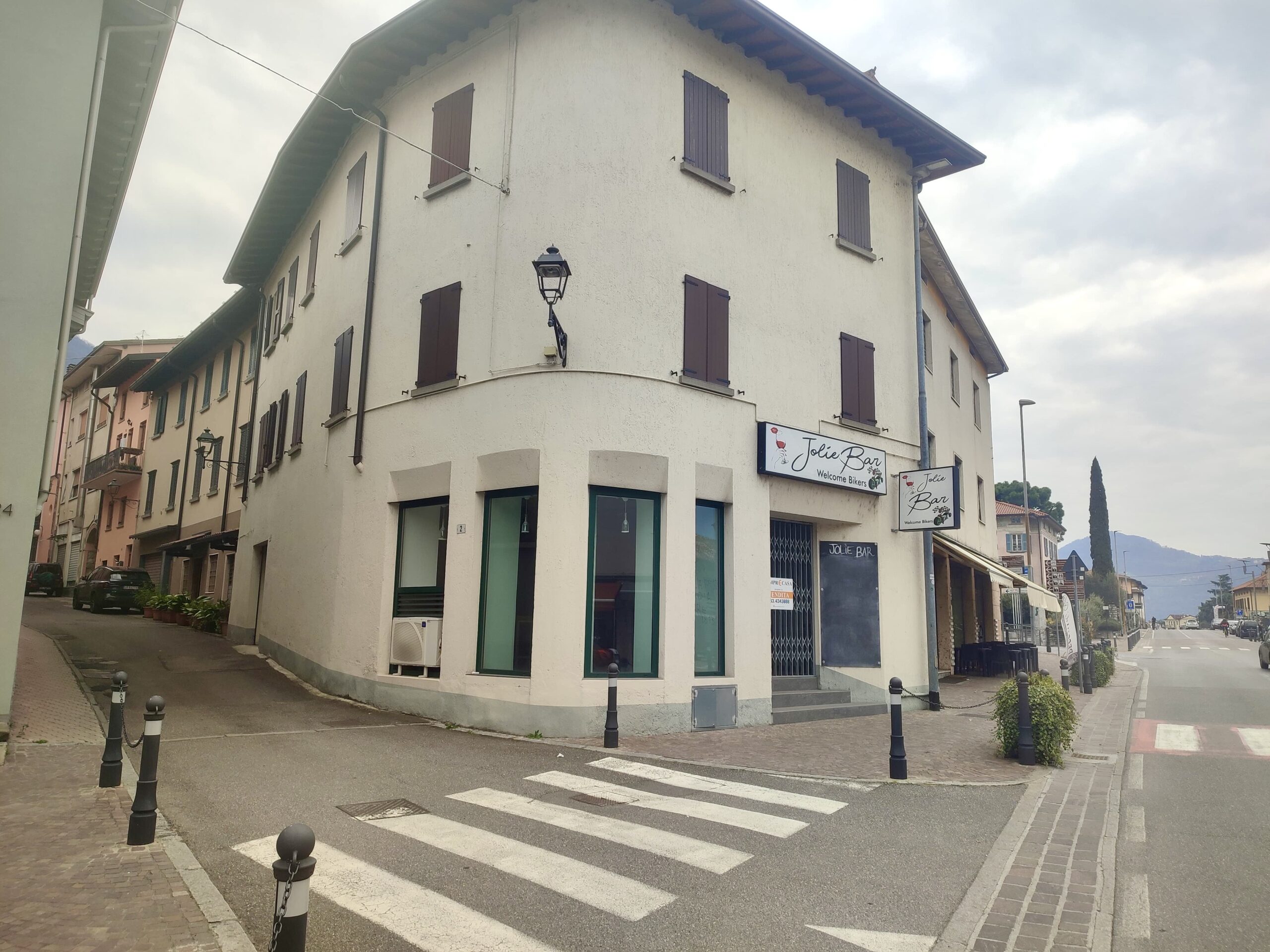 173664ec-5de0-488a-b3d9-2f54d127997c 3