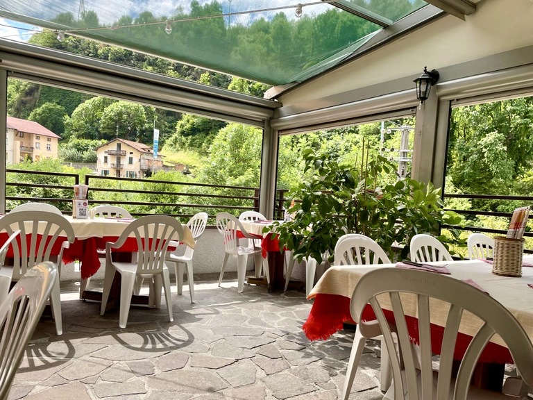 aa64558b-4fa1-4530-af92-f590a67e4758